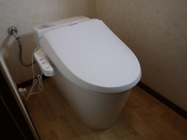 NEWアラウーノV】（パナソニック：XCH3018RWS）トイレ便器交換・取替