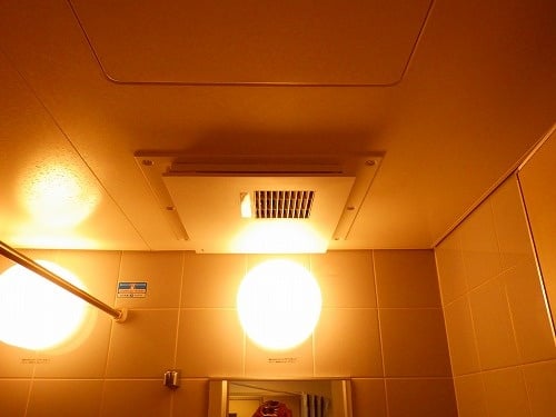 【TYB3011GAW1】（TOTO）浴室暖房乾燥機交換・取付け工事例 -ズオーデンキ-