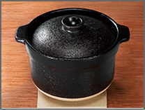 専用土鍋「かまどさん自動炊き」