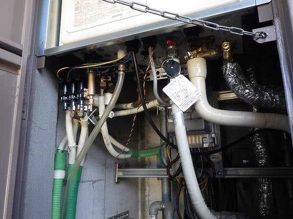 RUFH-A2400AT2-1】（リンナイ）ガスふろ給湯器交換・取替工事例 